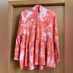 Long sleeved tie dye waffle knit tiered hooded top